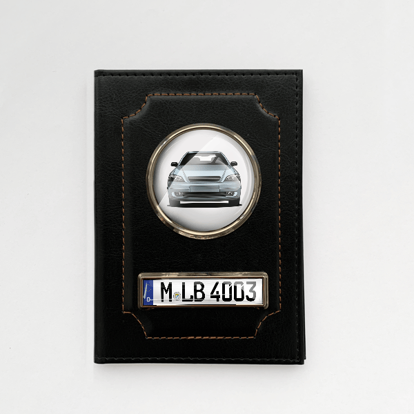 Astra (3-Türer) Fahrzeugschein Hülle personalisiert mit Auto u. Kennzeichen!