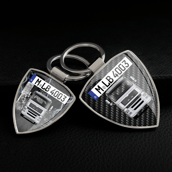 TGA 26.390 Schlüsselanhänger personalisiert mit LKW u.Kennzeichen!