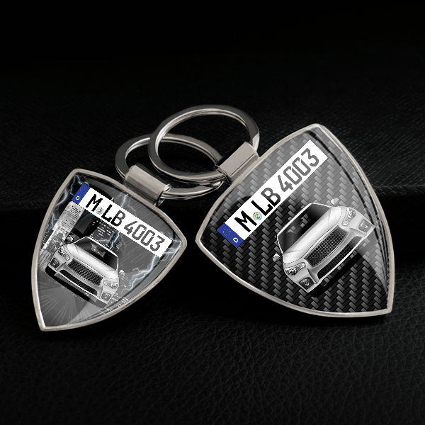 Q50 Schlüsselanhänger personalisiert mit Auto u.Kennzeichen!