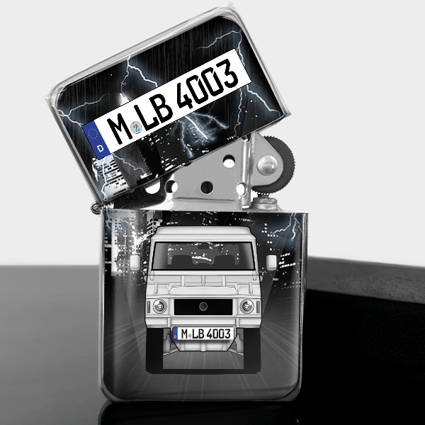 Iltis Benzin Feuerzeug personalisiert mit Auto u. Kennzeichen!