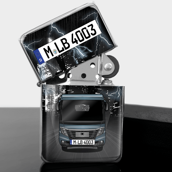 Flair Benzin Feuerzeug personalisiert mit Wohnwagen u. Kennzeichen!