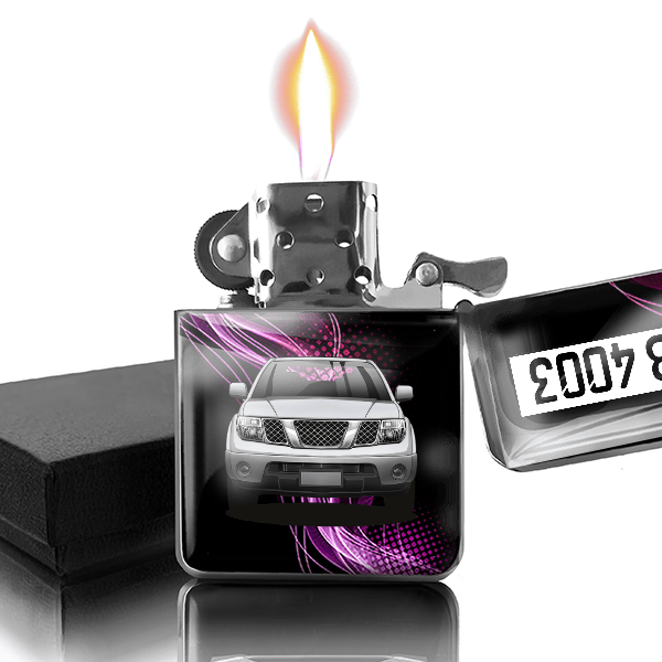 Navara Benzin Feuerzeug personalisiert mit Auto u. Kennzeichen!
