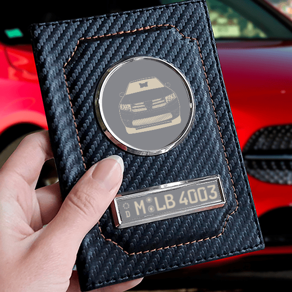 Sandero Fahrzeugscheinhülle personalisiert mit deinem Auto u. Kennzeichen!