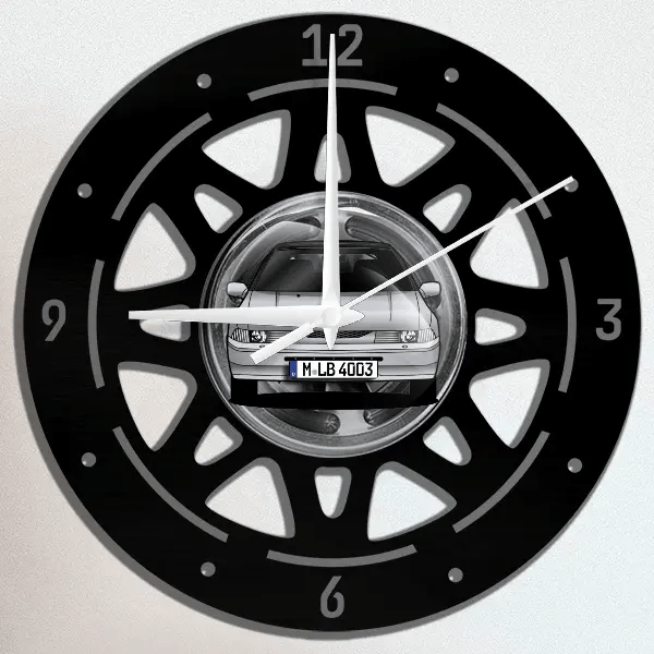 SVX Wanduhr personalisiert mit deinem Auto u. Kennzeichen!