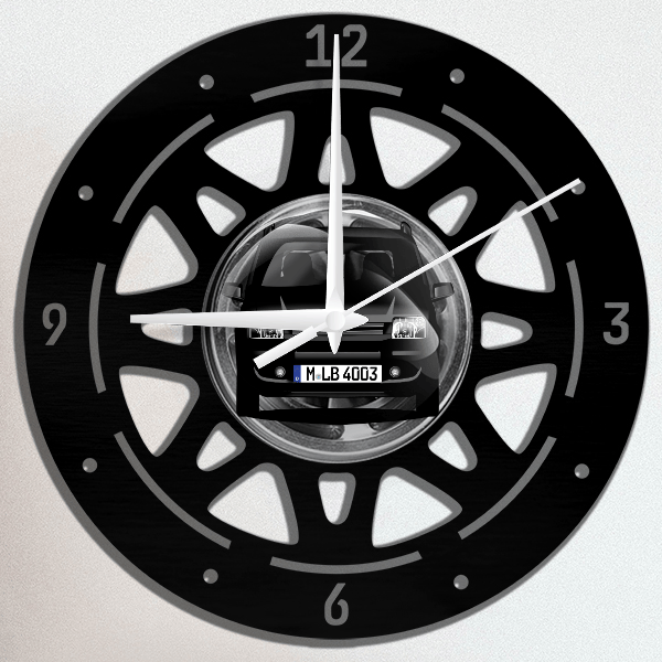 Panda (5-Türer) Wanduhr personalisiert mit deinem Auto u. Kennzeichen!