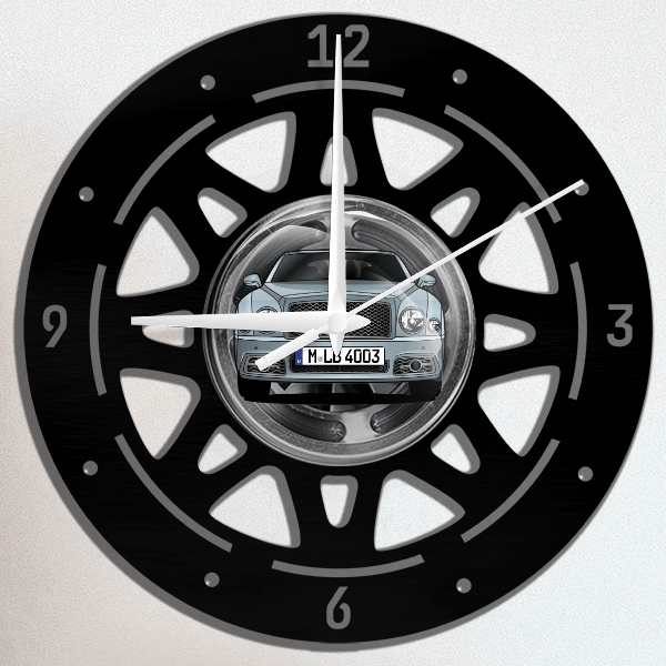 Mulsanne Wanduhr personalisiert mit deinem Auto u. Kennzeichen!