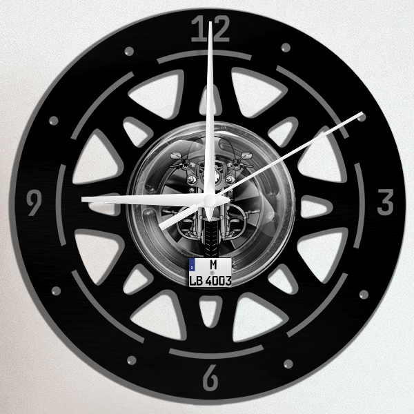 FLSTN Softail Deluxe Wanduhr personalisiert mit deinem Motorrad u. Kennzeichen!