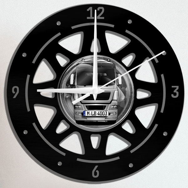 TGX 41.540 Wanduhr personalisiert mit deinem LKW u. Kennzeichen!
