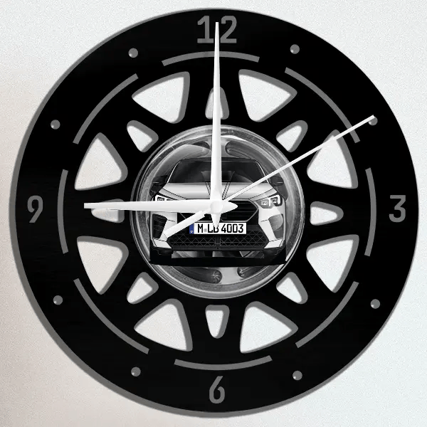 X2 Wanduhr personalisiert mit deinem Auto u. Kennzeichen!