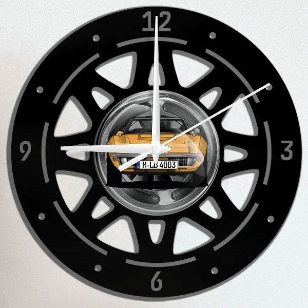 C3 Wanduhr personalisiert mit deinem Auto u. Kennzeichen!