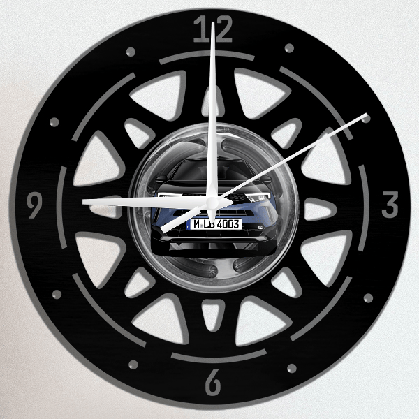 Mokka-e Wanduhr personalisiert mit deinem Auto u. Kennzeichen!