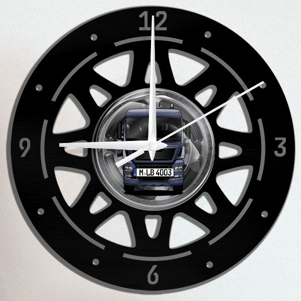 TGX 24.440 Wanduhr personalisiert mit deinem LKW u. Kennzeichen!
