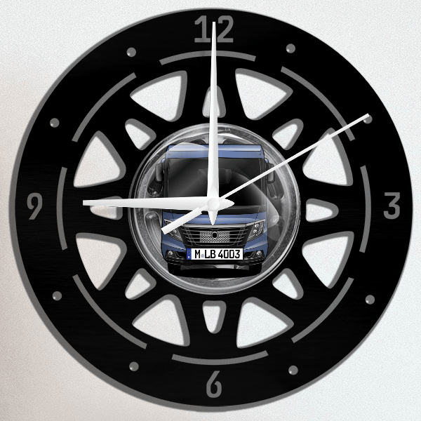Flair Wanduhr personalisiert mit deinem Wohnwagen u. Kennzeichen!