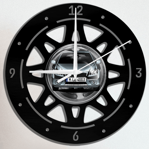 Sedici Wanduhr personalisiert mit deinem Auto u. Kennzeichen!