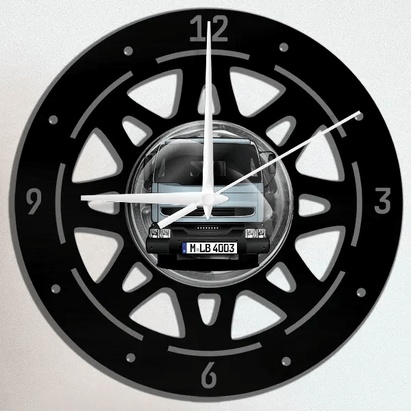 Kerax Wanduhr personalisiert mit deinem LKW u. Kennzeichen!