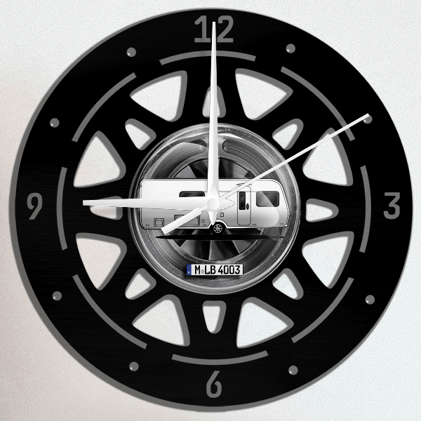 Musica Wanduhr personalisiert mit deinem Campinganhänger u. Kennzeichen!