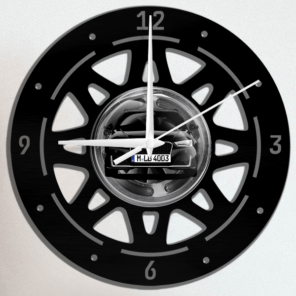 RS3 Wanduhr personalisiert mit deinem Auto u. Kennzeichen!