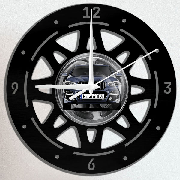 X4 M Wanduhr personalisiert mit deinem Auto u. Kennzeichen!
