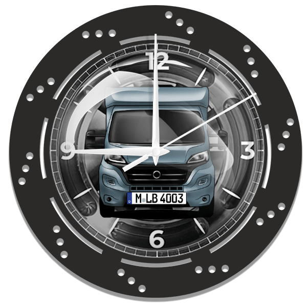 Eura Wanduhr personalisiert mit deinem Auto u. Kennzeichen!