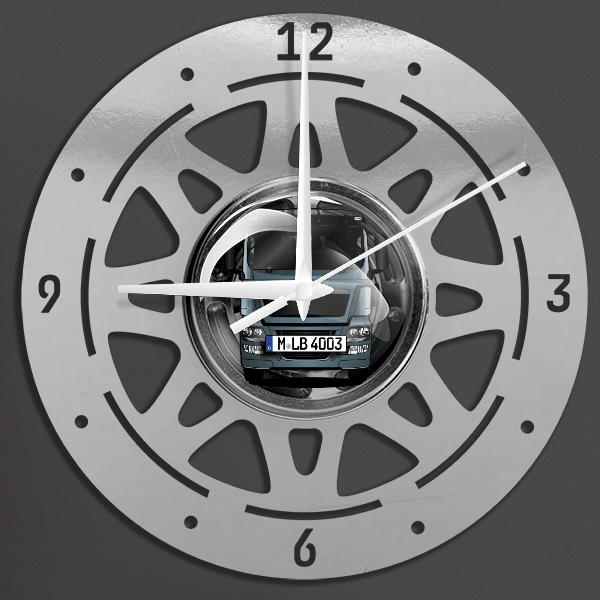TGS 18.480 Wanduhr personalisiert mit deinem LKW u. Kennzeichen!