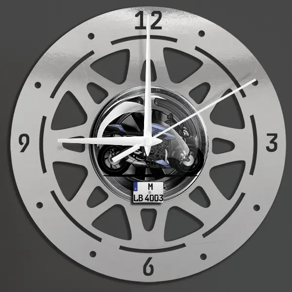 Street Triple 765 RS Wanduhr personalisiert mit deinem Motorrad u. Kennzeichen!