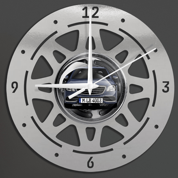 S-Klasse Maybach Wanduhr personalisiert mit deinem Auto u. Kennzeichen!