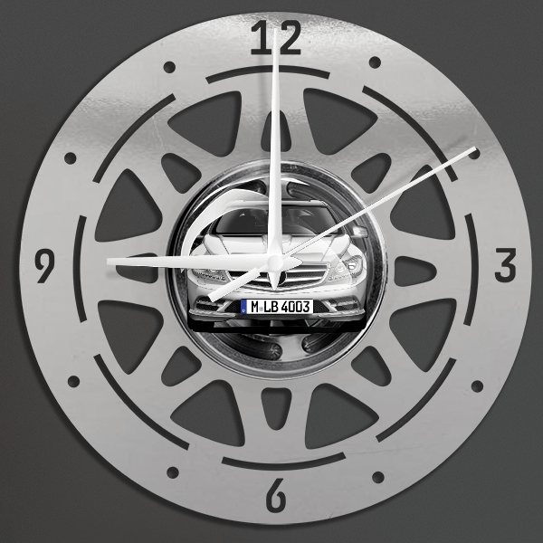 CL Wanduhr personalisiert mit deinem Auto u. Kennzeichen!