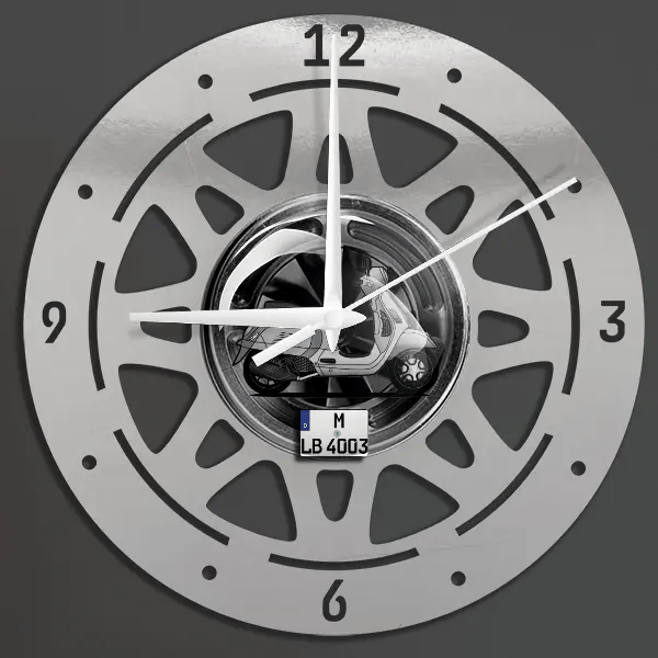 Vespa GTS Wanduhr personalisiert mit deinem Motorrad u. Kennzeichen!