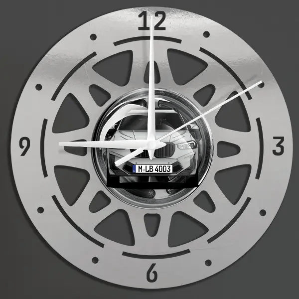 X3 M Wanduhr personalisiert mit deinem Auto u. Kennzeichen!