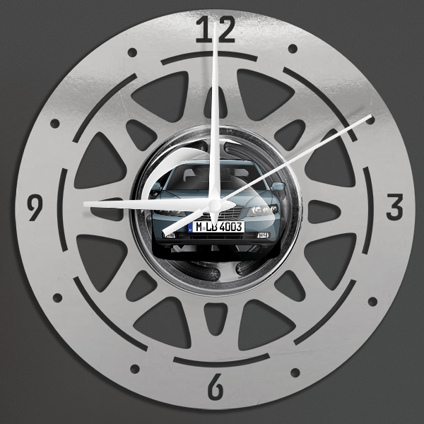 Grandeur Wanduhr personalisiert mit deinem Auto u. Kennzeichen!