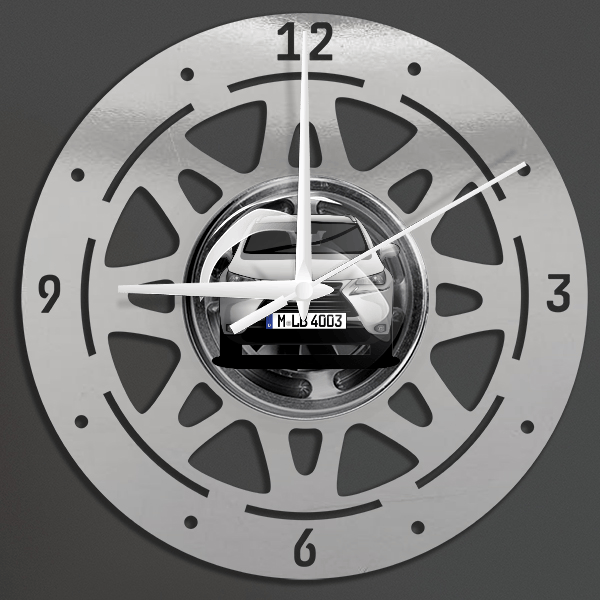 NX Wanduhr personalisiert mit deinem Auto u. Kennzeichen!