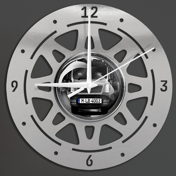 TGS 40.480 Wanduhr personalisiert mit deinem LKW u. Kennzeichen!