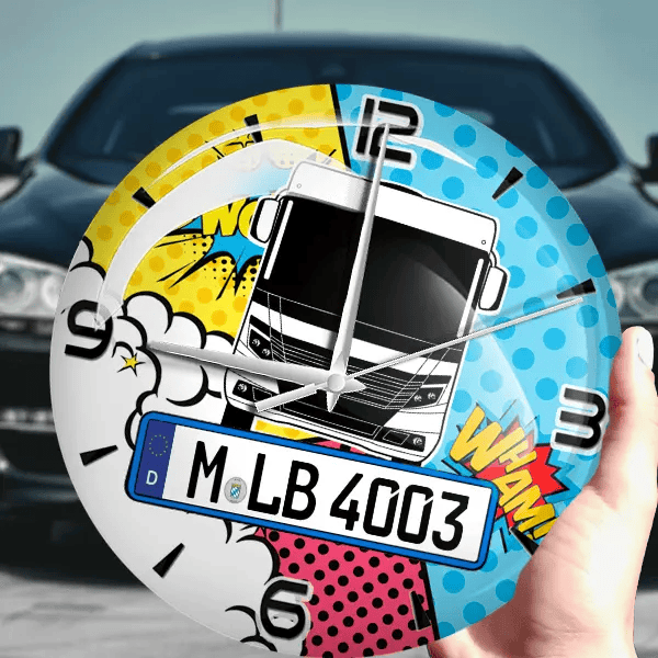 Flair 920 Wanduhr personalisiert mit Wohnwagen u. Kennzeichen! M, Comic Design 1