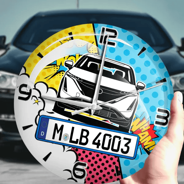 Ariya Wanduhr personalisiert mit Auto u. Kennzeichen! M, Comic Design 1