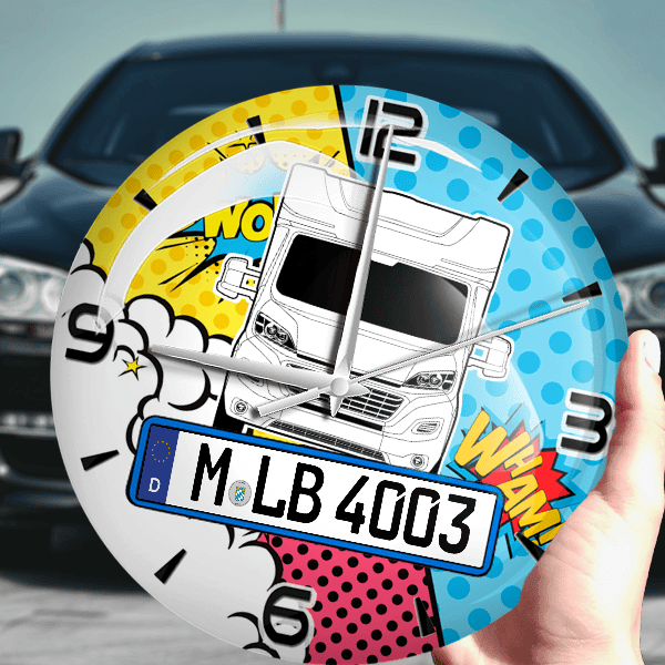 339 Wanduhr personalisiert mit Wohnwagen u. Kennzeichen! M, Comic Design 1