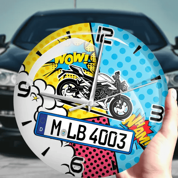 Street Triple 765 RS Wanduhr personalisiert mit Motorrad u. Kennzeichen! M, Comic Design 1