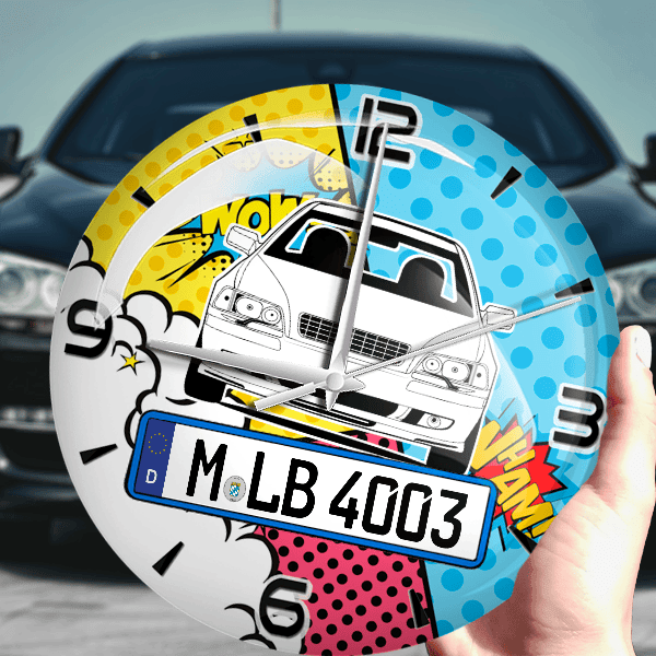 V40 Touring Wanduhr personalisiert mit Auto u. Kennzeichen! M, Comic Design 1