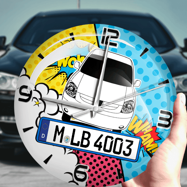 Partner Wanduhr personalisiert mit Auto u. Kennzeichen! M, Comic Design 1