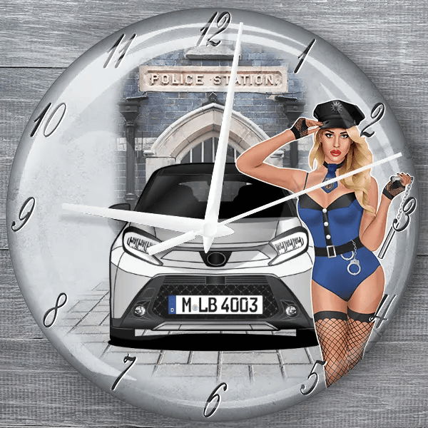 Aygo X moderne Wanduhr personalisiert mit deinem Auto u. Kennzeichen!