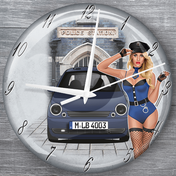 Lupo moderne Wanduhr personalisiert mit deinem Auto u. Kennzeichen!