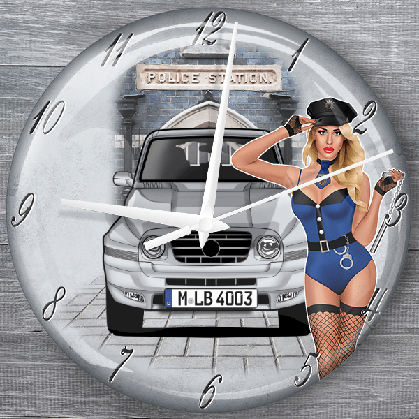 Korando moderne Wanduhr personalisiert mit deinem Auto u. Kennzeichen!