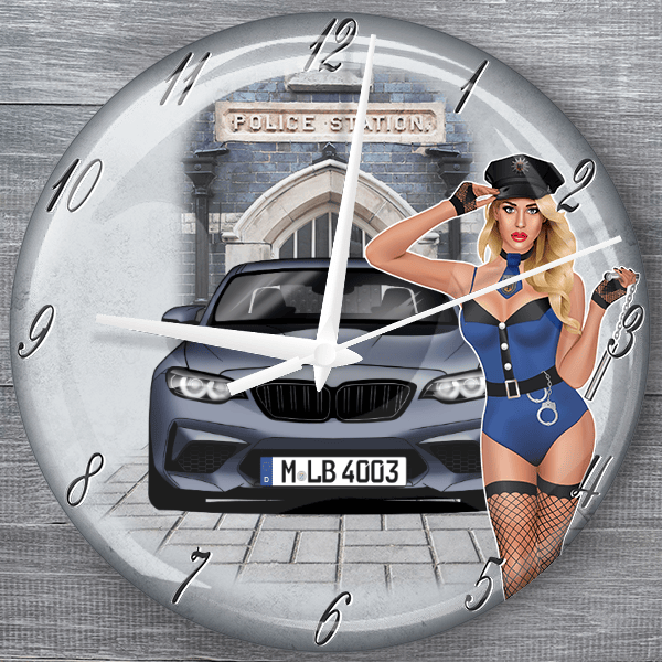 M2 moderne Wanduhr personalisiert mit deinem Auto u. Kennzeichen!