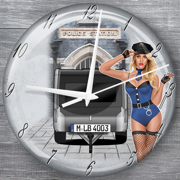 540 moderne Wanduhr personalisiert mit deinem Wohnwagen u. Kennzeichen!