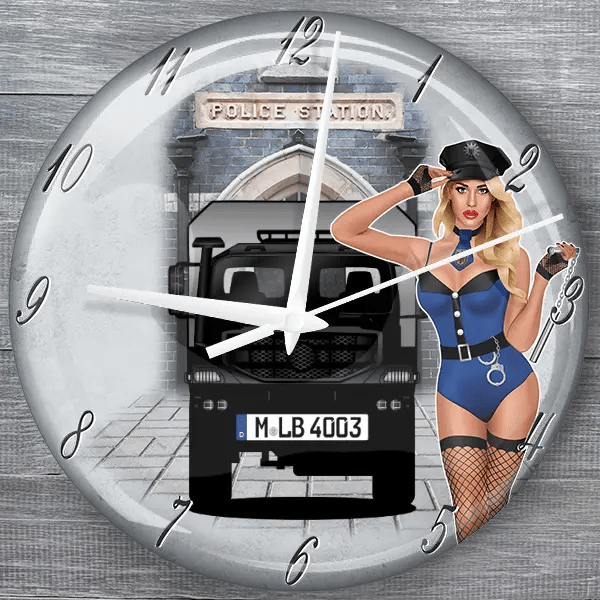 Zetros moderne Wanduhr personalisiert mit deinem LKW u. Kennzeichen!