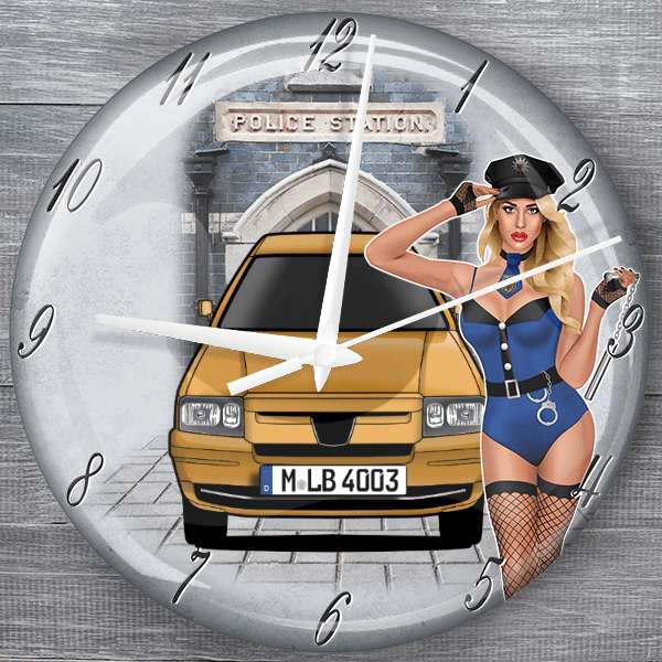 Expert moderne Wanduhr personalisiert mit deinem Auto u. Kennzeichen!