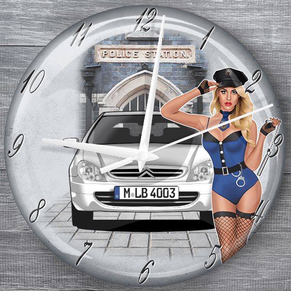 Xsara moderne Wanduhr personalisiert mit deinem Auto u. Kennzeichen!
