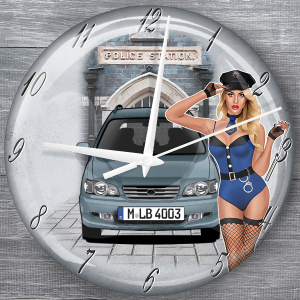 Picnic moderne Wanduhr personalisiert mit deinem Auto u. Kennzeichen!
