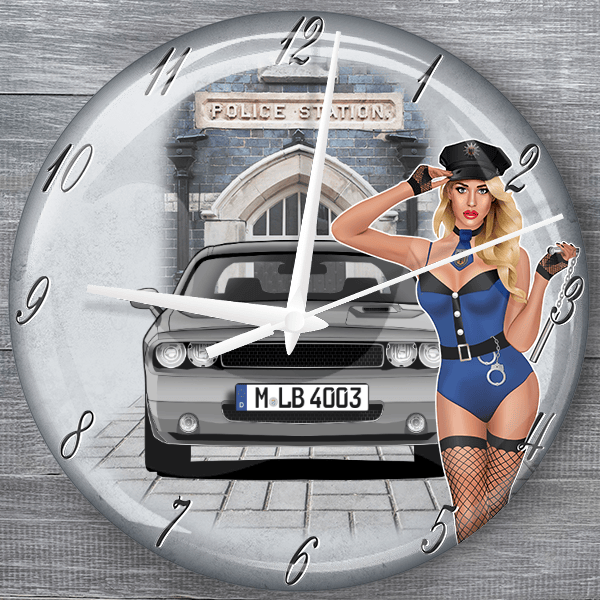 Challenger moderne Wanduhr personalisiert mit deinem Auto u. Kennzeichen!