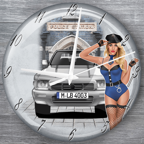 Taro moderne Wanduhr personalisiert mit deinem Auto u. Kennzeichen!