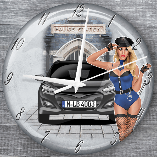i30 (3-Türer) moderne Wanduhr personalisiert mit deinem Auto u. Kennzeichen!